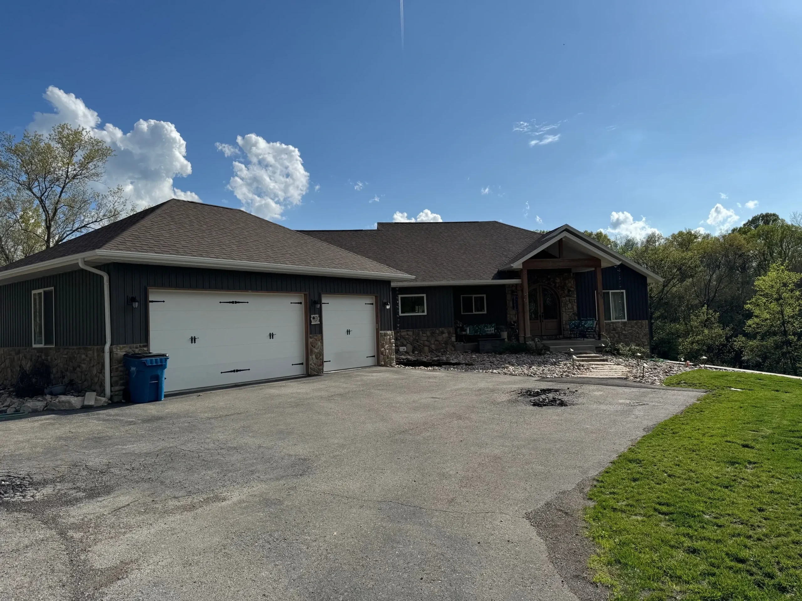 Springfield local roofing company.